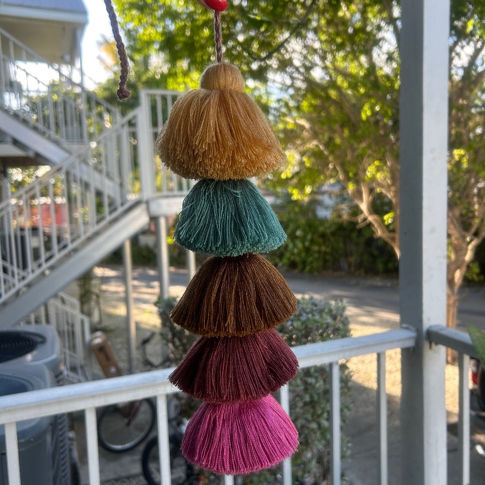 Nena & Co Tiered bag tassel
